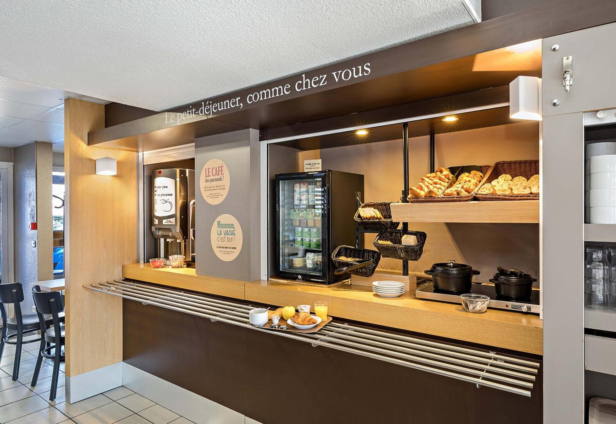 B&B Hotel Rouen Parc Des Expos Zenith Ле-Гран-Кевийи Экстерьер фото