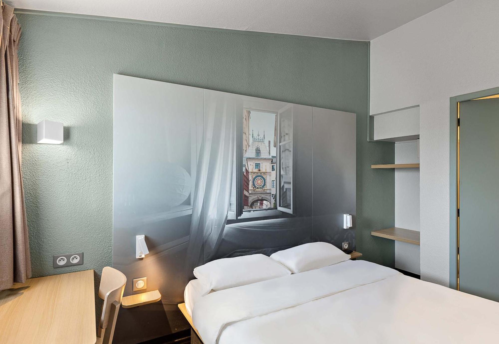 B&B Hotel Rouen Parc Des Expos Zenith Ле-Гран-Кевийи Экстерьер фото