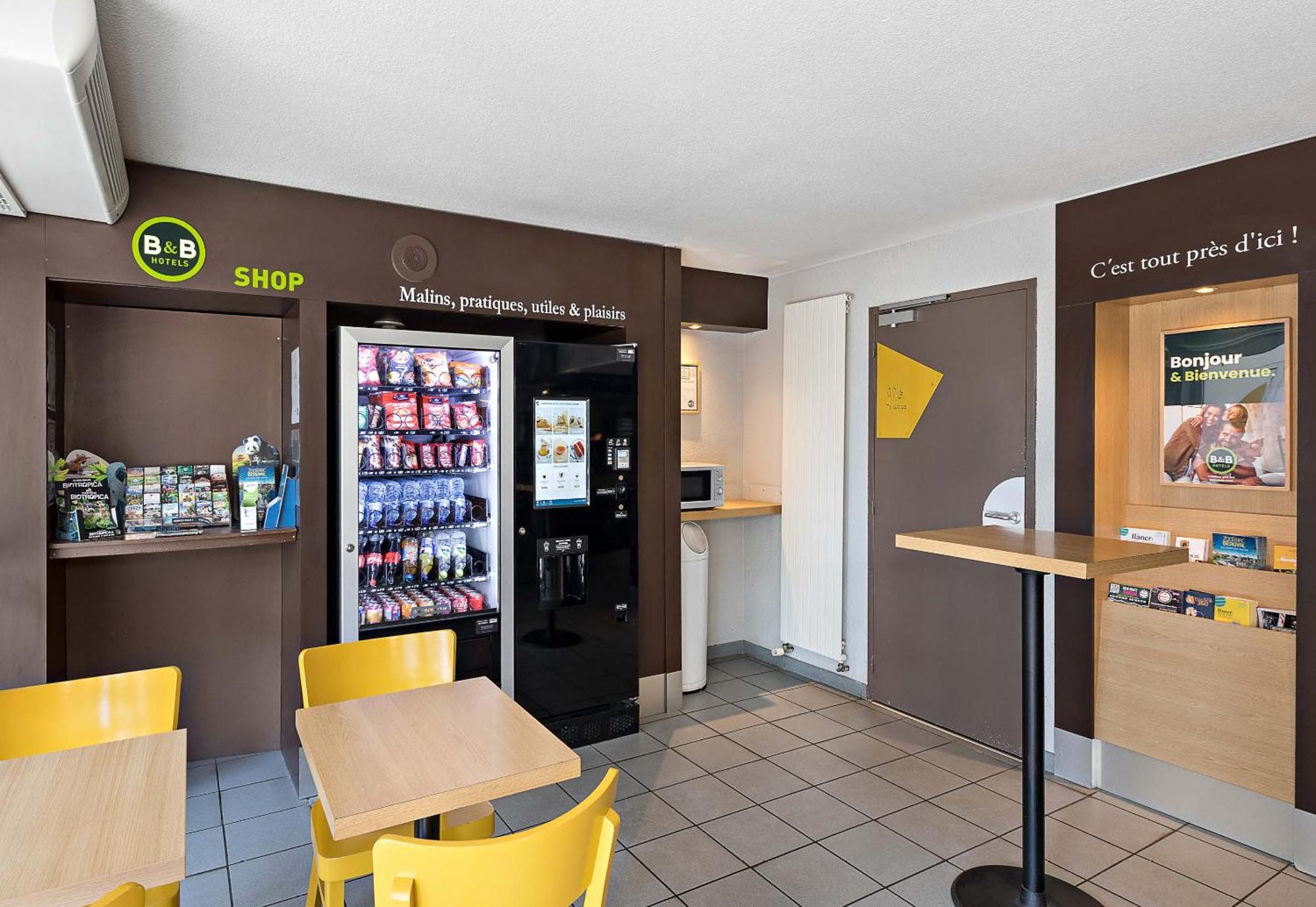 B&B Hotel Rouen Parc Des Expos Zenith Ле-Гран-Кевийи Экстерьер фото