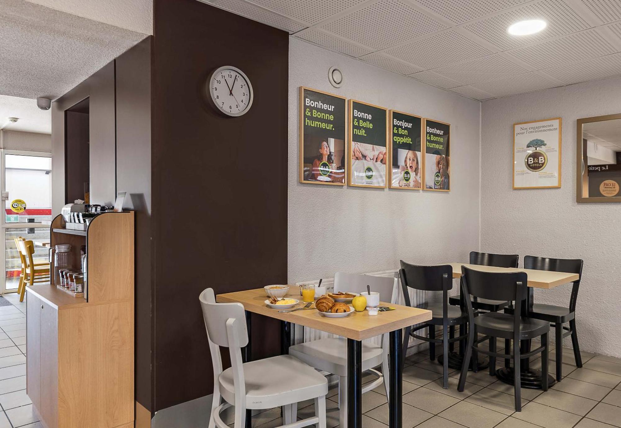 B&B Hotel Rouen Parc Des Expos Zenith Ле-Гран-Кевийи Экстерьер фото